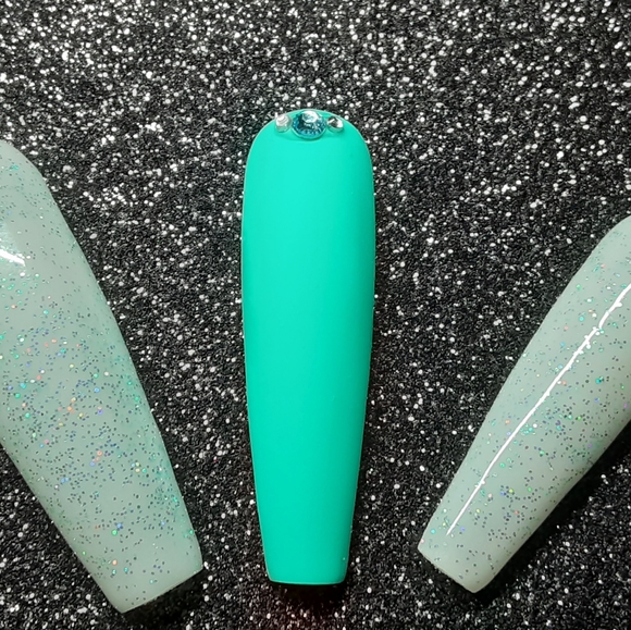 Custom Press Ons: Clear Skies - Picture 2 of 2